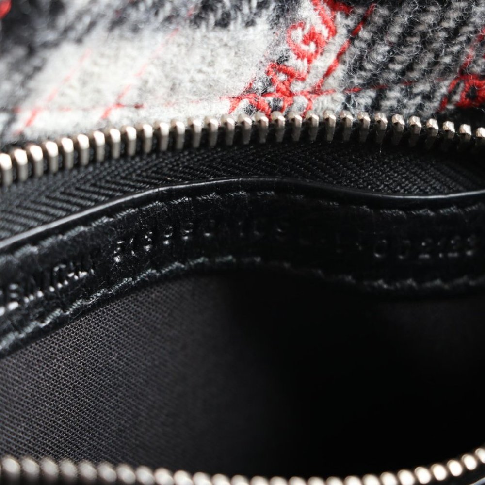 Balenciaga Bazar Convertible Lambswool Tartan Tote - Picture 7 of 7